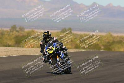 media/Oct-29-2022-CVMA (Sat) [[14c0aa3b66]]/Race 11 Amateur Supersport Open/